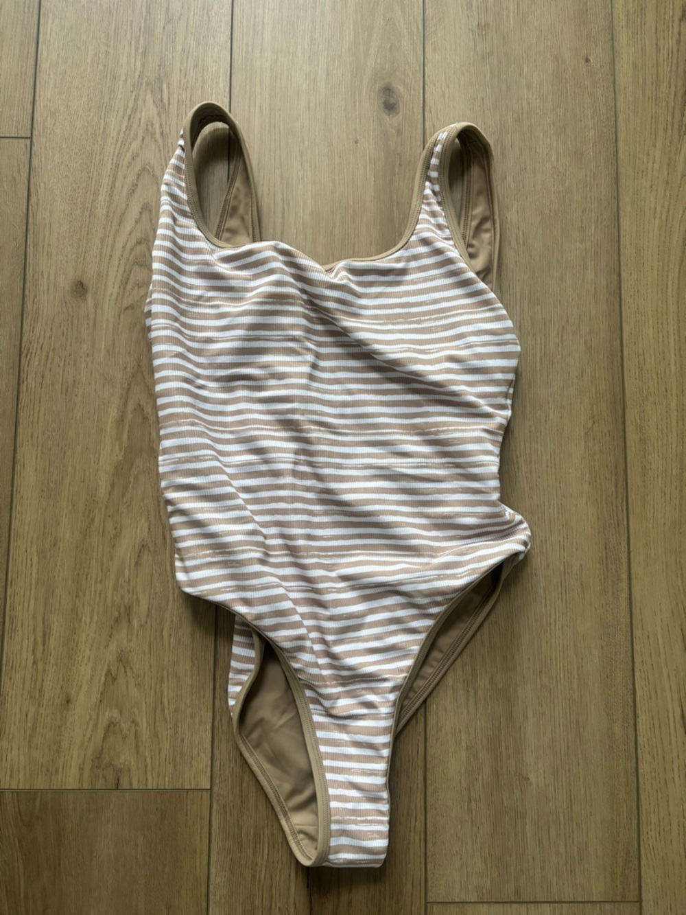 NEVER WORN LainSnow Beige and White Ribbed Swimsuit